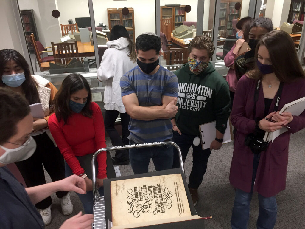 ARTS 315 students in Special Collections